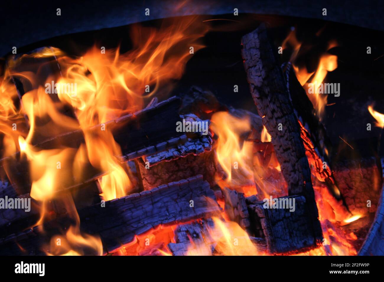 Feuer brennt Stockfoto