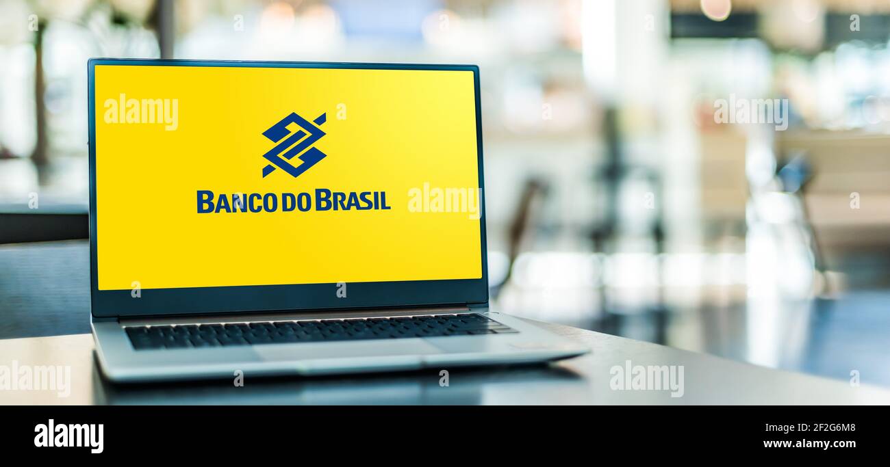 POSEN, POL - 6. FEB 2021: Laptop-Computer mit Logo der Banco do Brasil, der größten Bank nach Vermögenswerten in Brasilien und ganz Lateinamerika Stockfoto