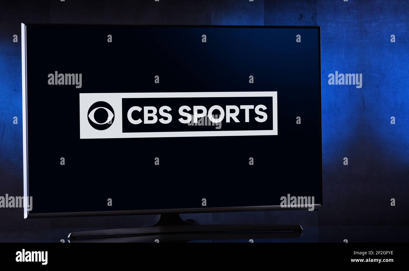 POZNAN, POL - 6. FEB 2021: Flachbildschirm-TV mit Logo von CBS Sports, der Sportabteilung des amerikanischen Fernsehsenders CBS Stockfoto