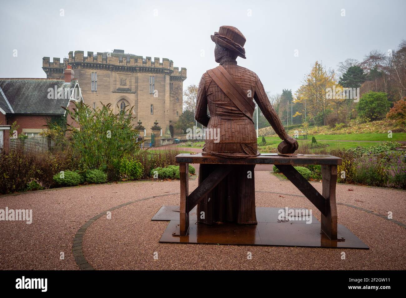 Statue der Suffragette Emily Davison, Carlisle Park, Morpeth, Northumberland Stockfoto