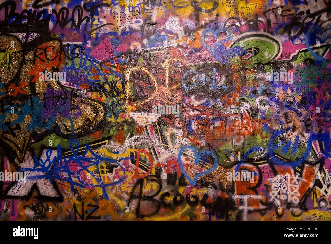 Prag, Tschechische Republik, 2. August 2018: Lennon Wall close up Stockfoto