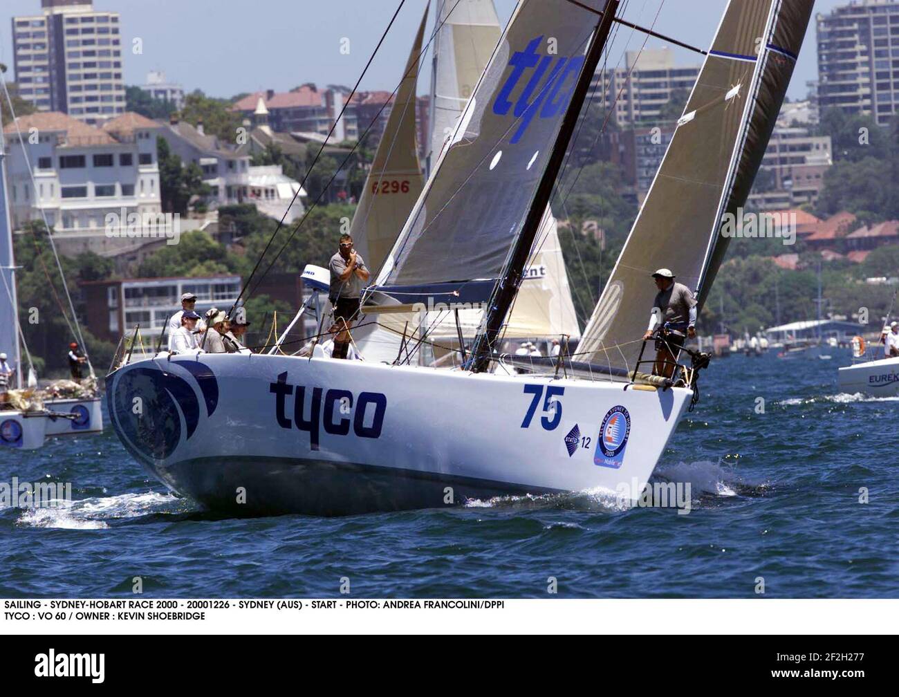 SEGELN - SYDNEY-HOBART RENNEN 2000 - 20001226 - SYDNEY (AUS) - START - FOTO: ANDREA FRANCOLINI/DPPI TYCO : VO 60 / BESITZER : KEVIN SHOEBRIDGE Stockfoto