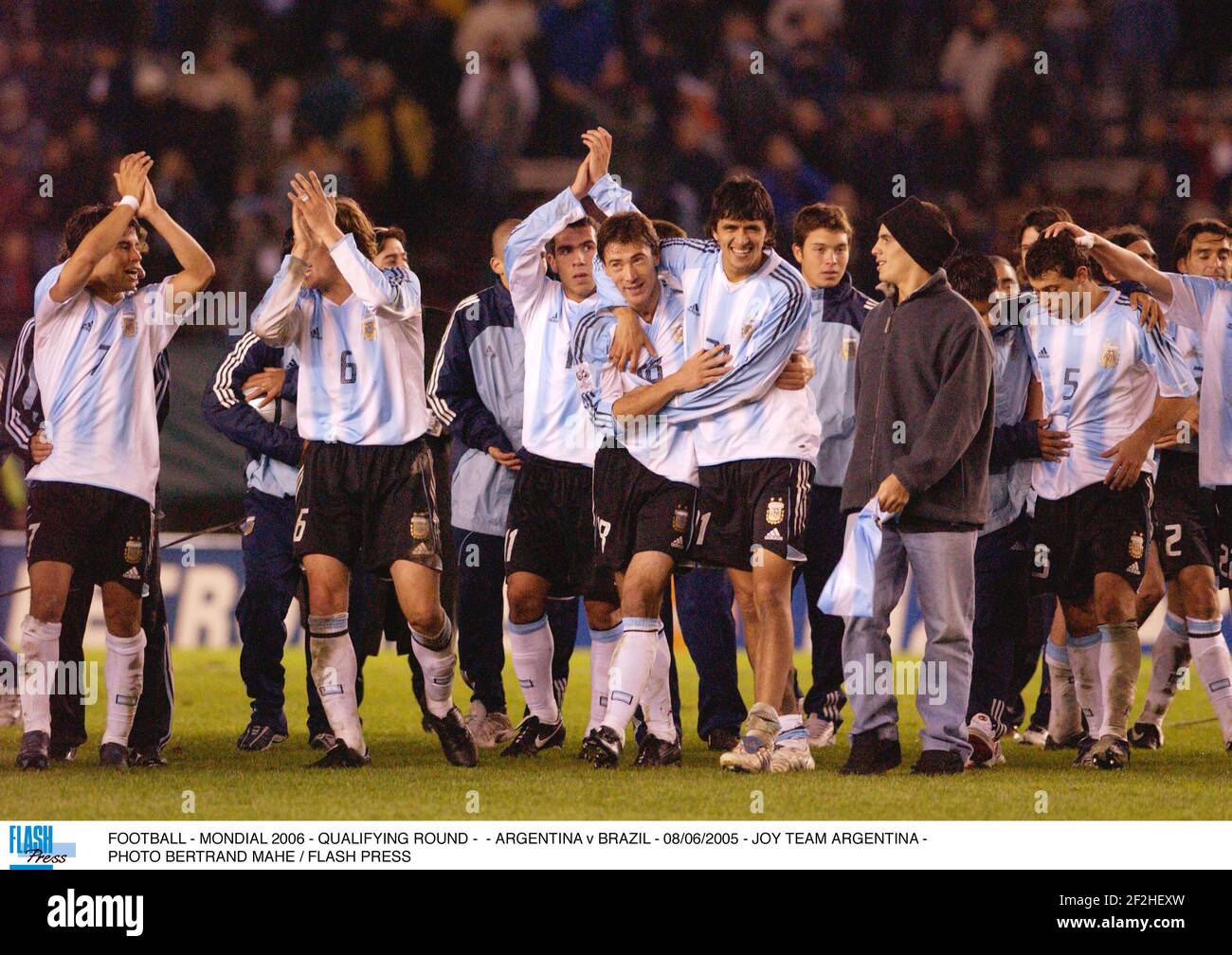 FUSSBALL - MONDIAL 2006 - QUALIFIKATIONSRUNDE - ARGENTINIEN V BRASILIEN - 08/06/2005 - JOY TEAM ARGENTINIEN - FOTO BERTRAND MAHE / FLASH-TASTE Stockfoto