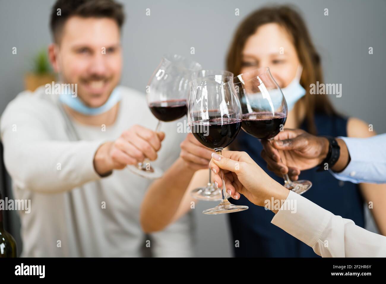 Fun People Food Party. Freunde Beim Abendessen Stockfoto