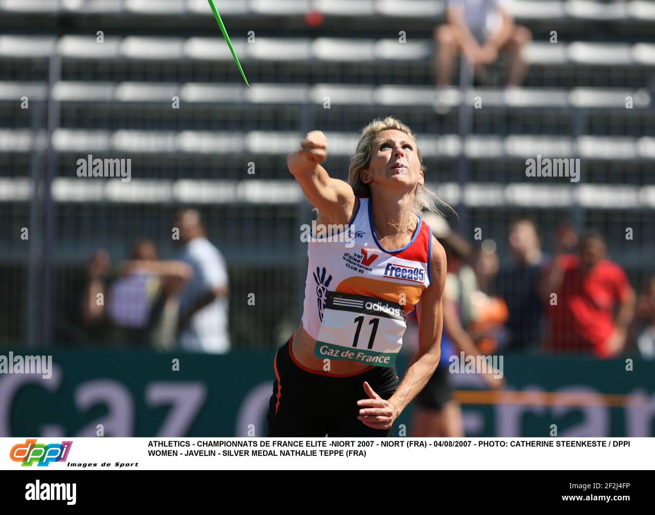 LEICHTATHLETIK - CHAMPIONATS DE FRANCE ELITE -NIORT 2007 - NIORT (FRA) - 04/08/2007 - FOTO: CATHERINE STEENKESTE / DPPI FRAUEN - SPEER - SILBERMEDAILLE NATHALIE TEPPE (FRA) Stockfoto