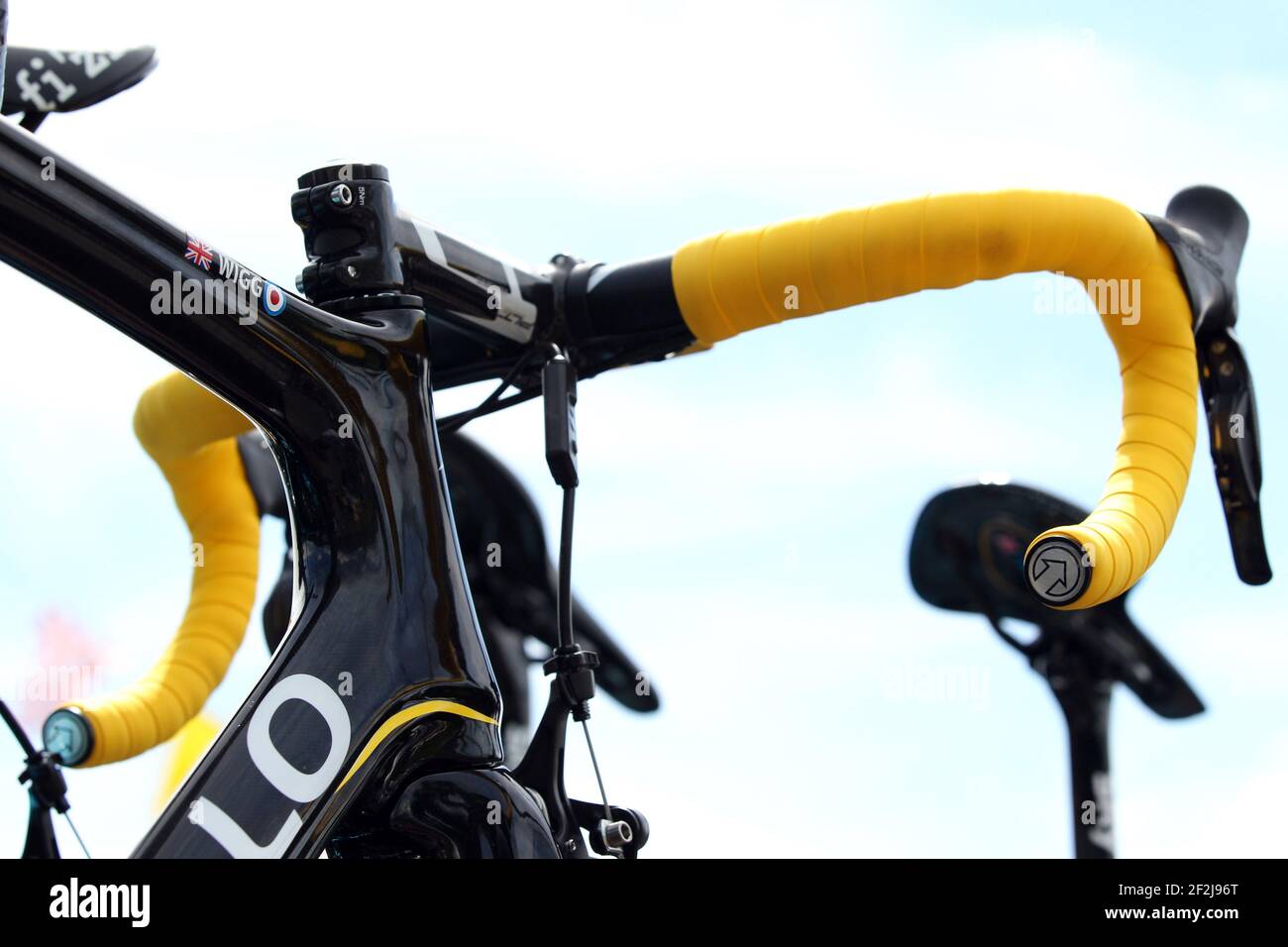 RADFAHREN - TOUR DE FRANCE 2012 - ETAPPE 11 - Albertville > La Toussuire – Les Sybelles (140 km) - 12/07/2012 - FOTO MANUEL BLONDAU / DPPI - FAHRRAD VON SKY PROCYCLING TEAMRIDER BRADLEY WIGGINS AUS GROSSBRITANNIEN Stockfoto