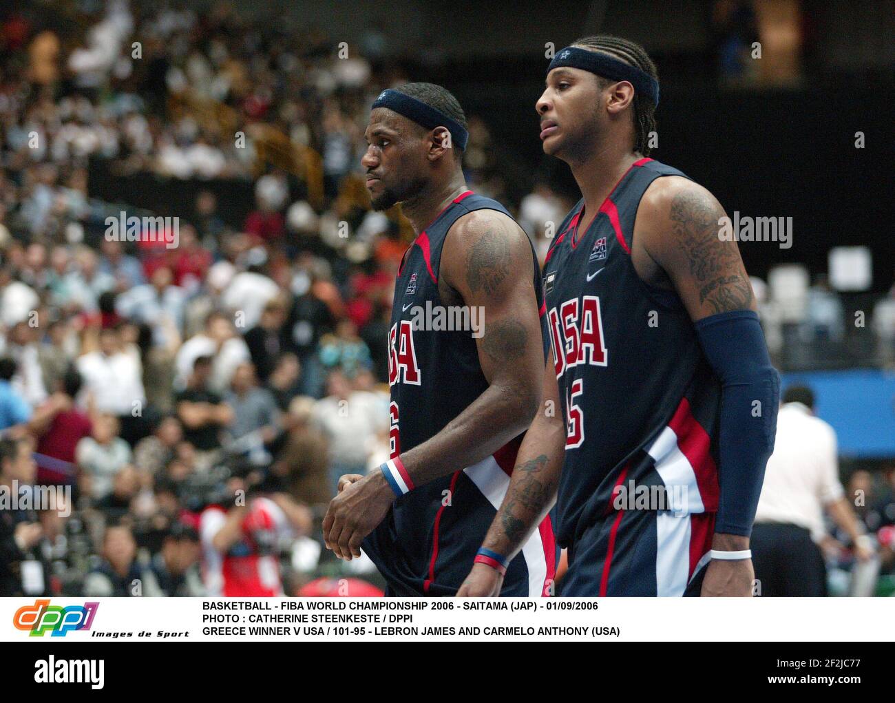 BASKETBALL - FIBA-WELTMEISTERSCHAFT 2006 - SAITAMA (JAP) - 01/09/2006 FOTO  : CATHERINE STEENKESTE / DPPI GRIECHENLAND SIEGER V USA / 101-95 - LEBRON  JAMES UND CARMELO ANTHONY (USA Stockfotografie - Alamy