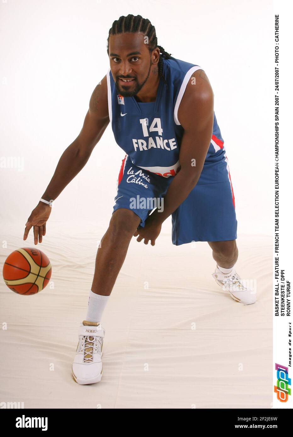 BASKETBALL - FEATURE - FRANZÖSISCHE MANNSCHAFTSAUSWAHL EUROPAMEISTERSCHAFTEN SPANIEN 2007 - 24/07/2007 - FOTO : CATHERINE STEENKESTE / FFBB / DPPI RONNY TURIAF Stockfoto