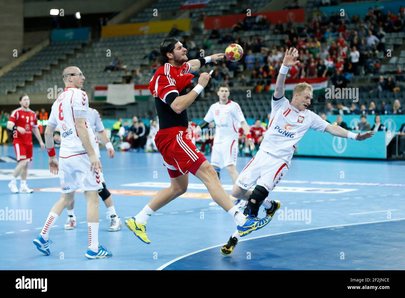 HANDBALL - 23RD IHF MÄNNER S WELTMEISTERSCHAFT 2013 - 1/8 FINALE - UNGARN V POLEN - PALAU SAN JORDI / BARCELONA (ESP) - 21/01/2013 - FOTO MANUEL BLONDAU / AOP PRESSE / DPPI - LASZLO NAGY Stockfoto