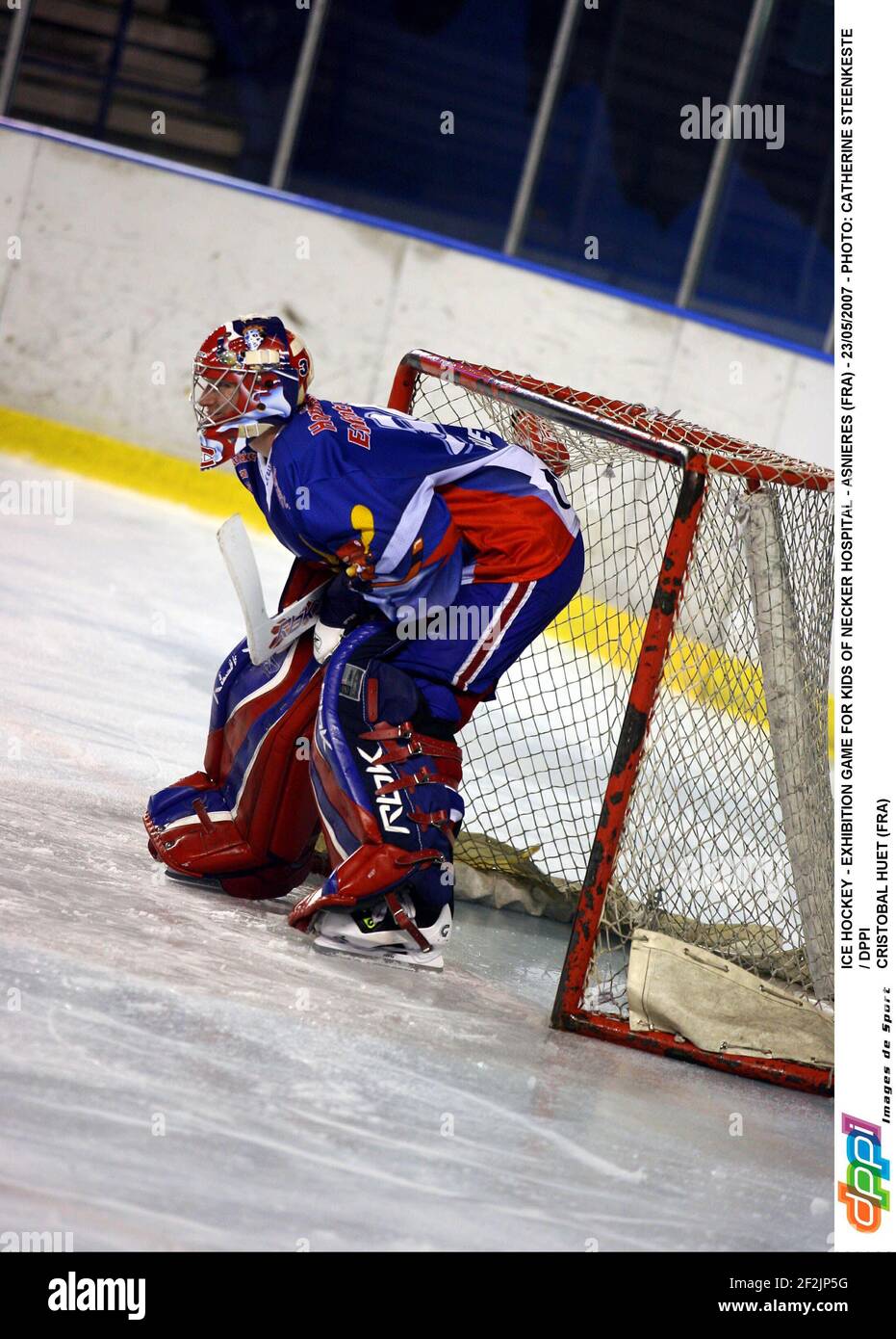 EISHOCKEY - AUSSTELLUNGSSPIEL FÜR KINDER DES NECKER KRANKENHAUSES - ASNIERES (FRA) - 23/05/2007 - FOTO: CATHERINE STEENKESTE / DPPI CRISTOBAL HUET (FRA) Stockfoto