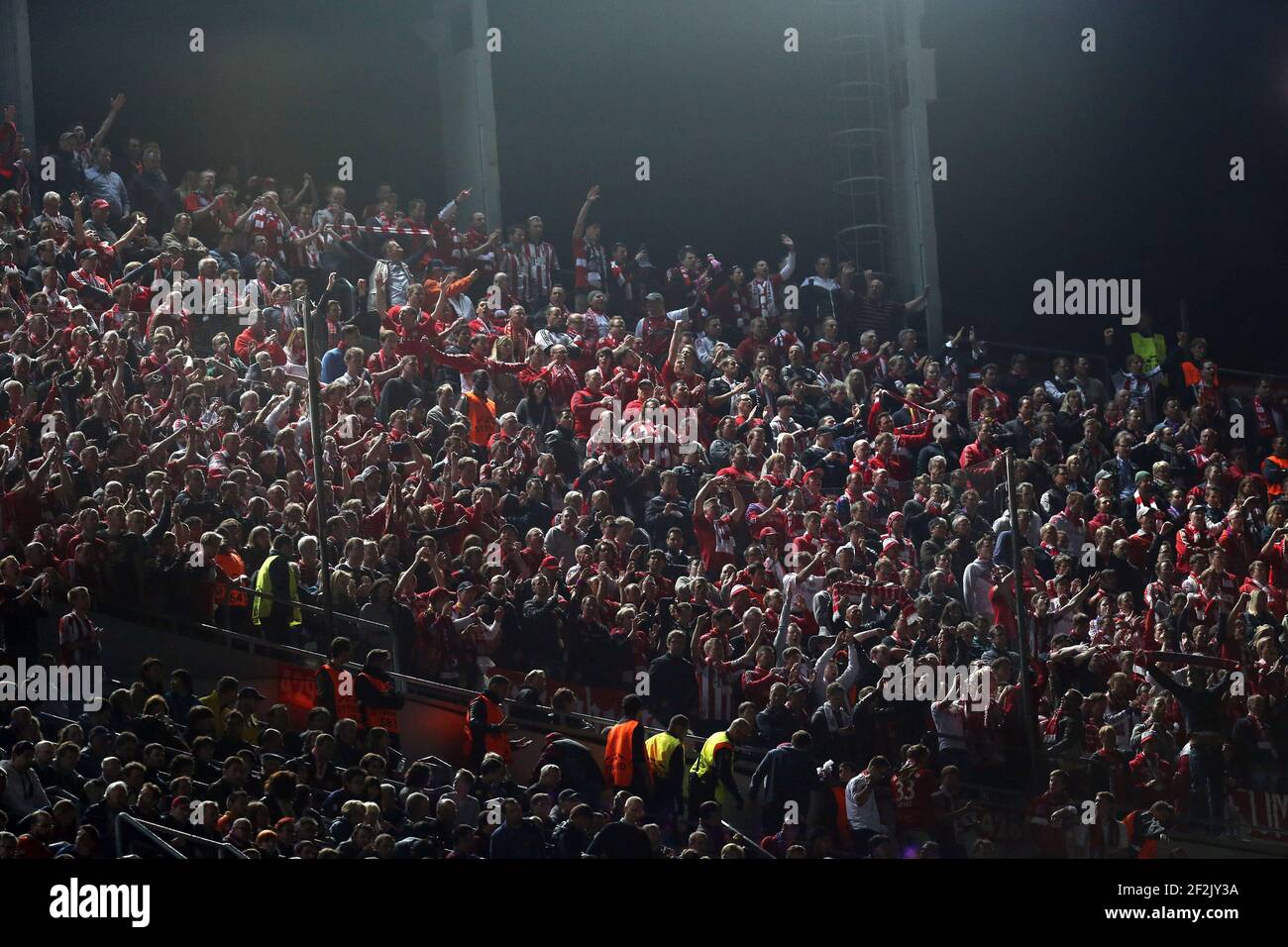 FUSSBALL - UEFA CHAMPIONS LEAGUE 2012/2013 - FINALE 1/2 - 2ND-ER-ETAPPE - FC BARCELONA / FC BAYERN MÜNCHEN - BARCELONA (SPA) - 01/05/2013 - FOTO MANUEL BLONDAU / AOP PRESSE / DPPI - UNTERSTÜTZER DES FC BAYERN MÜNCHEN Stockfoto