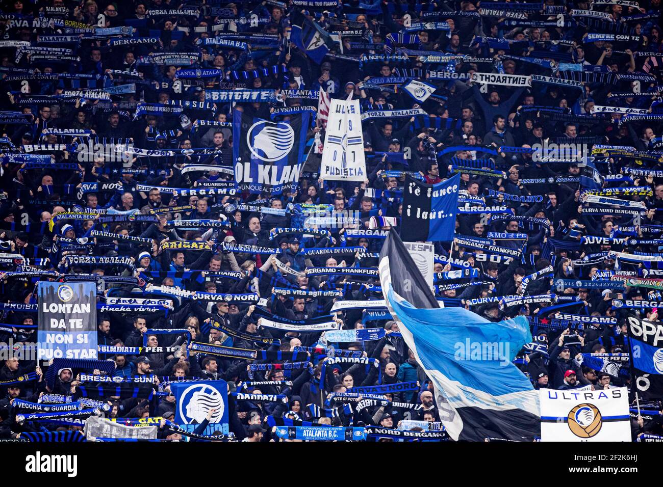 Fans von Atalanta während der UEFA Champions League, Gruppe C Fußballspiel zwischen Atalanta und Manchester City am 6. November 2019 im San Siro Stadion in Mailand, Italien - Foto Morgese - Rossini / DPPI Stockfoto