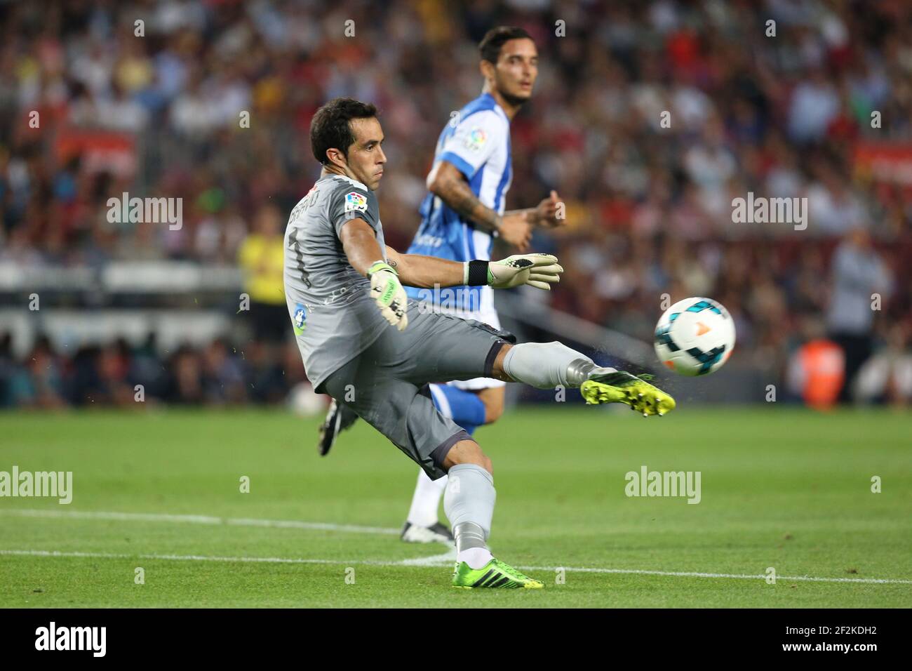Spanische Meisterschaft Fußballspiel 2013-2014 zwischen FC Barcelona und Real Sociedad am 24. September 2013 in Barcelona, Spanien - Foto Manuel Blondau / AOP Presse / DPPI - Claudio Bravo von Real Sociedad Stockfoto