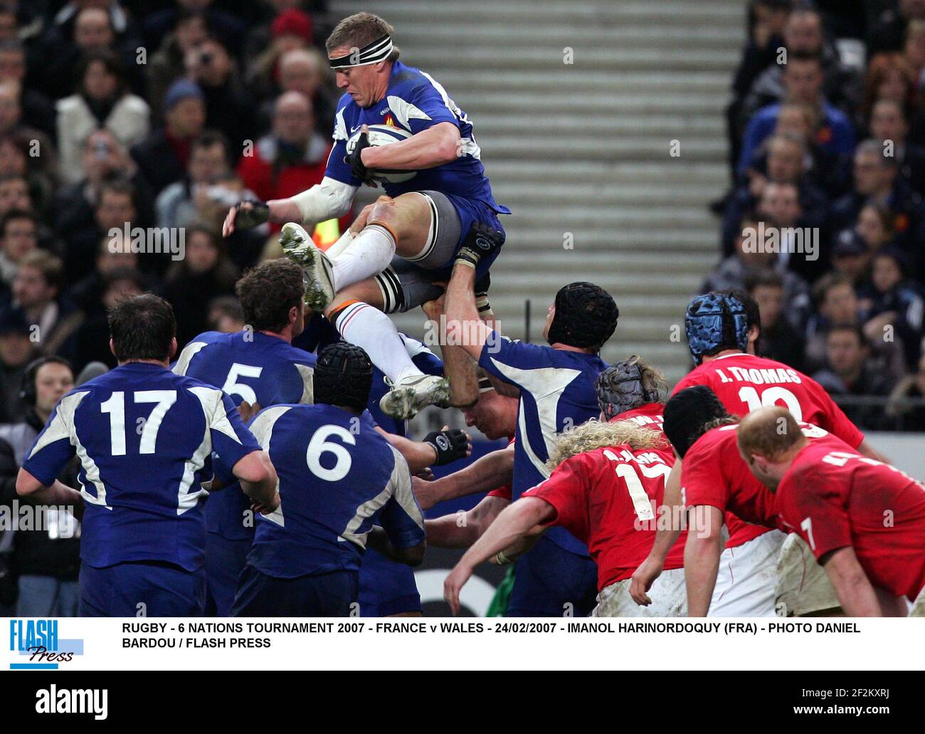 RUGBY - 6 NATIONEN TURNIER 2007 - FRANKREICH GEGEN WALES - 24/02/2007 - IMANOL HARINORDOQUY (FRA) - FOTO DANIEL BARDOU / FLASH DRÜCKEN Stockfoto