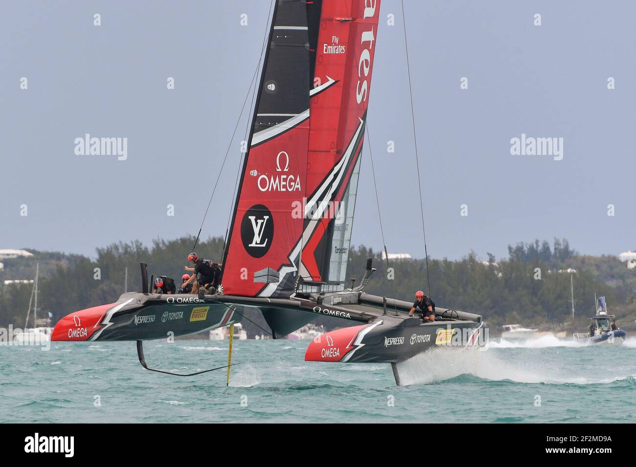 Racing Fly Emirates Team New Zealand Skipped von Peter Burling während des Louis Vuitton America's Cup Challenger Playoff Finals 4th im Great Sound of Hamilton, Bermuda am 11th. Juni 2017 - Foto Christophe Favreau / DPPI Stockfoto