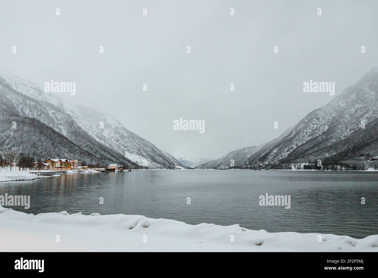 Österreich, Tirol, Achensee im Winter Stockfoto