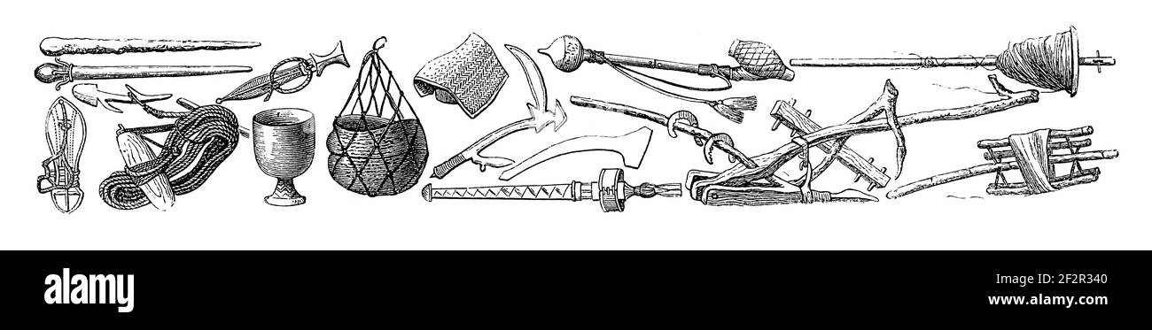 19th-Jahrhundert-Gravur von Artefakten aus dem Sudan. Illustration erschienen in Systematischer Bilder-Atlas zum Conversations-Lexikon, Ikonographische Encyk Stockfoto