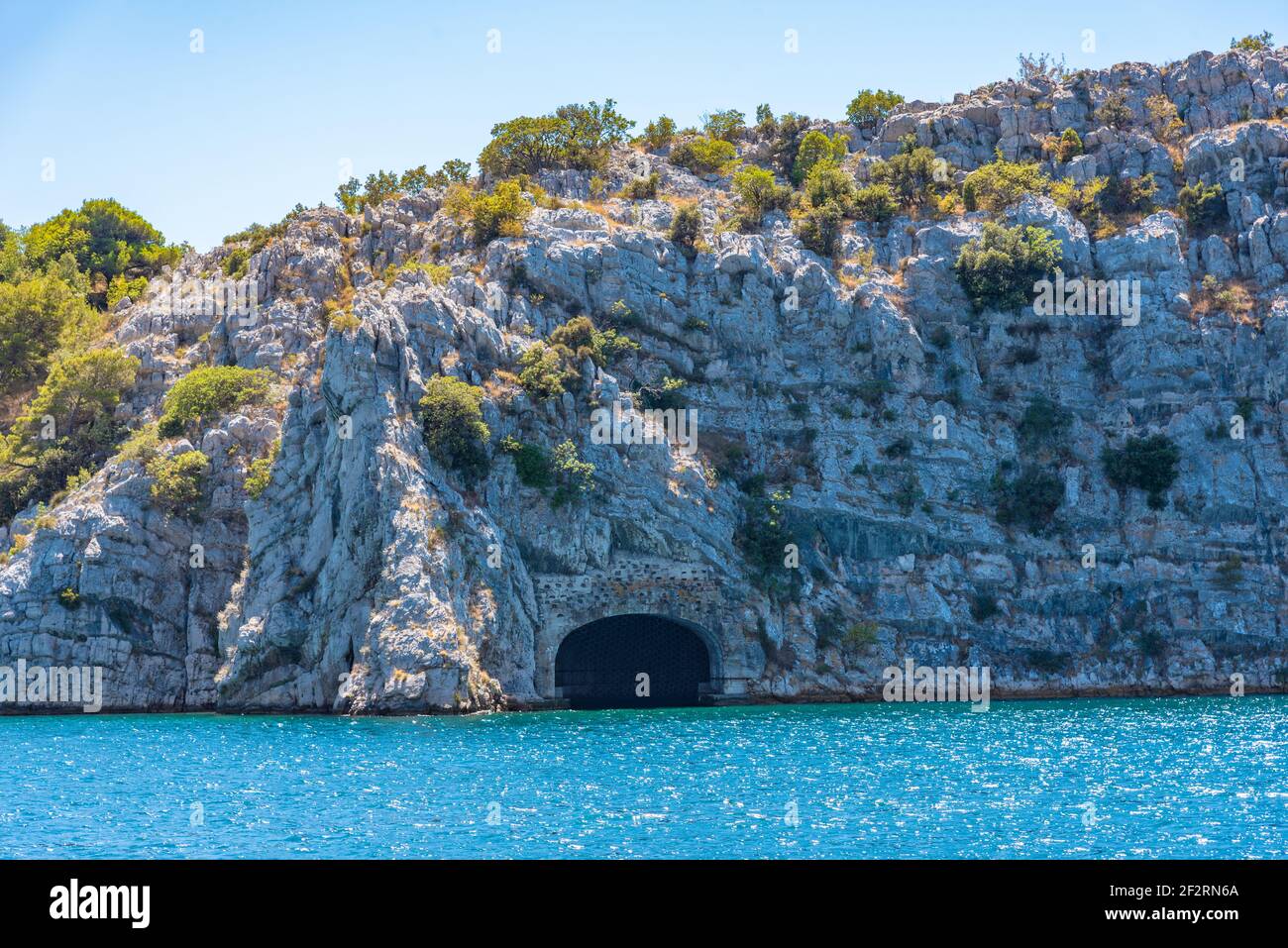 Hitler Eyes - ein Tunnel im Sveti Ante Kanal In Kroatien für die Reparatur von Krieg U-Boote während der verwendet Zweiter Weltkrieg Stockfoto