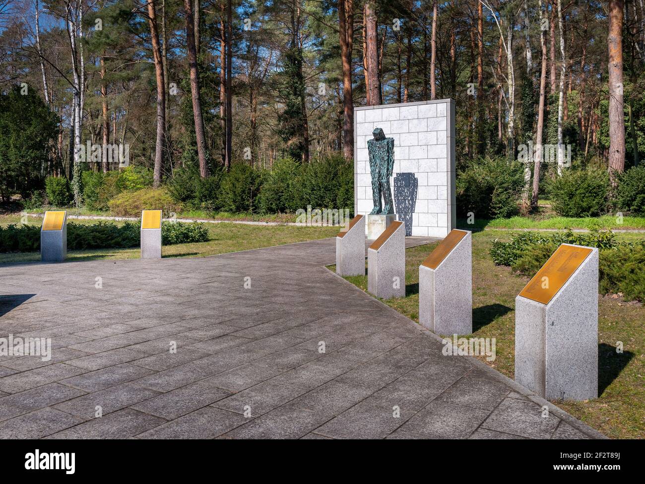 Denkmal für gefallene italienische Soldaten auf dem Waldfriedhof in Berlin-Zehlendorf Stockfoto