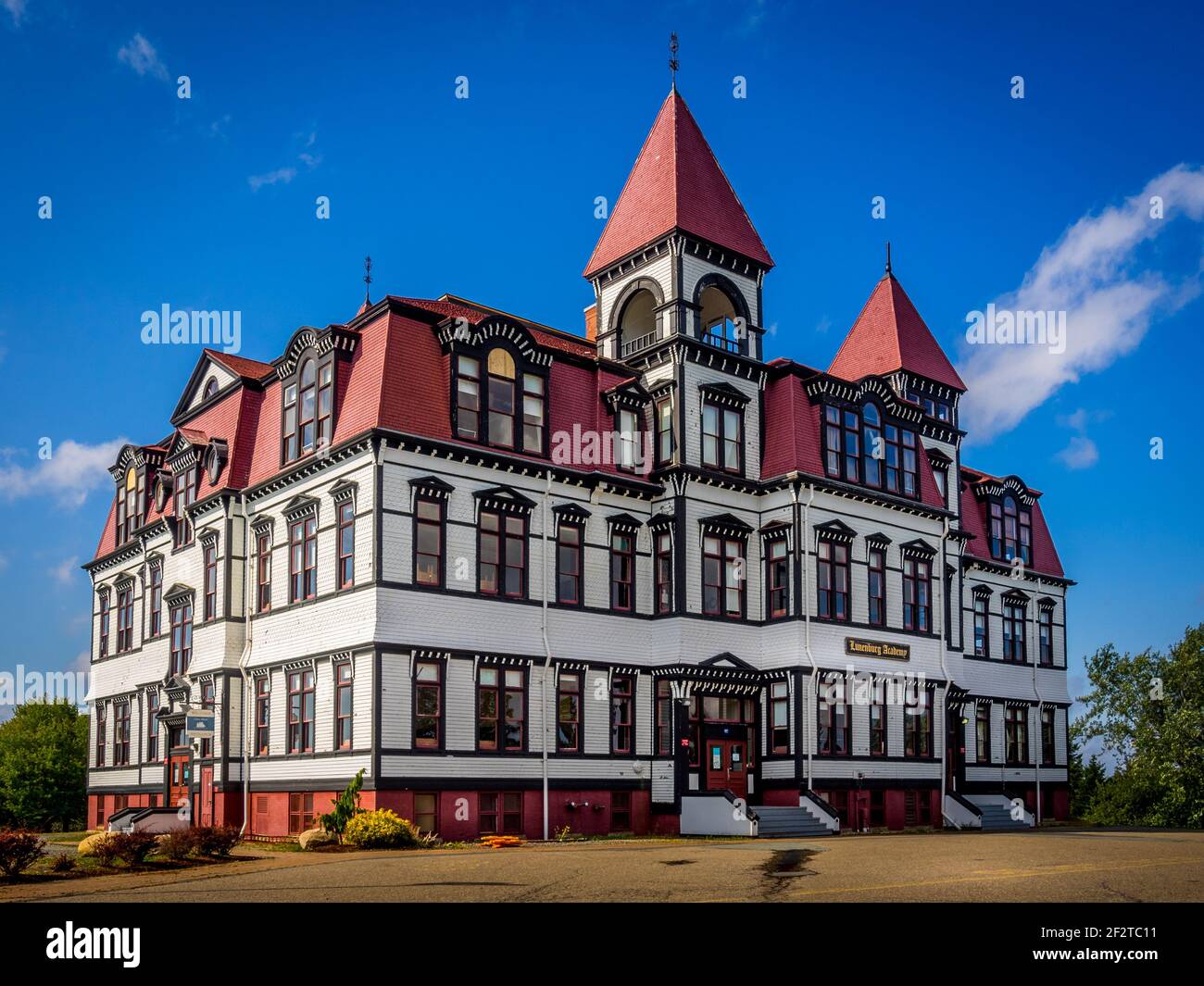 Das alte Gebäude der Lunenburg Akademie ist heute stillgelegen und wurde durch eine neue Hochschule in der Stadt ersetzt. Stockfoto