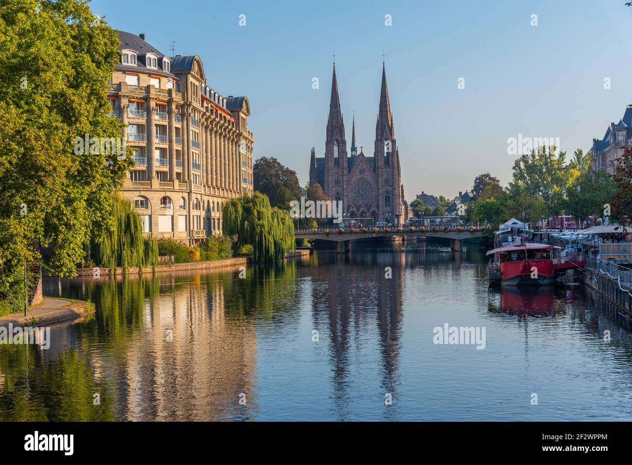 Ansicht der St. Paul's Kirche in Straßburg, Frankreich Stockfoto