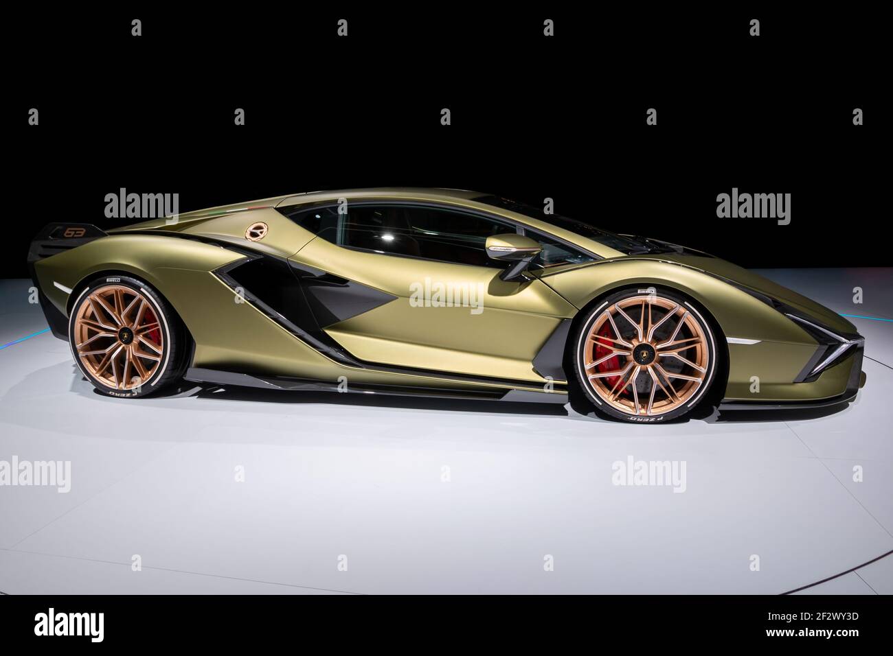 FRANKFURT, Deutschland - 11.September 2019: Lamborghini Sian FKP 37 Sportwagen auf der Frankfurter Automobilausstellung IAA 2019 vorgestellt. Stockfoto