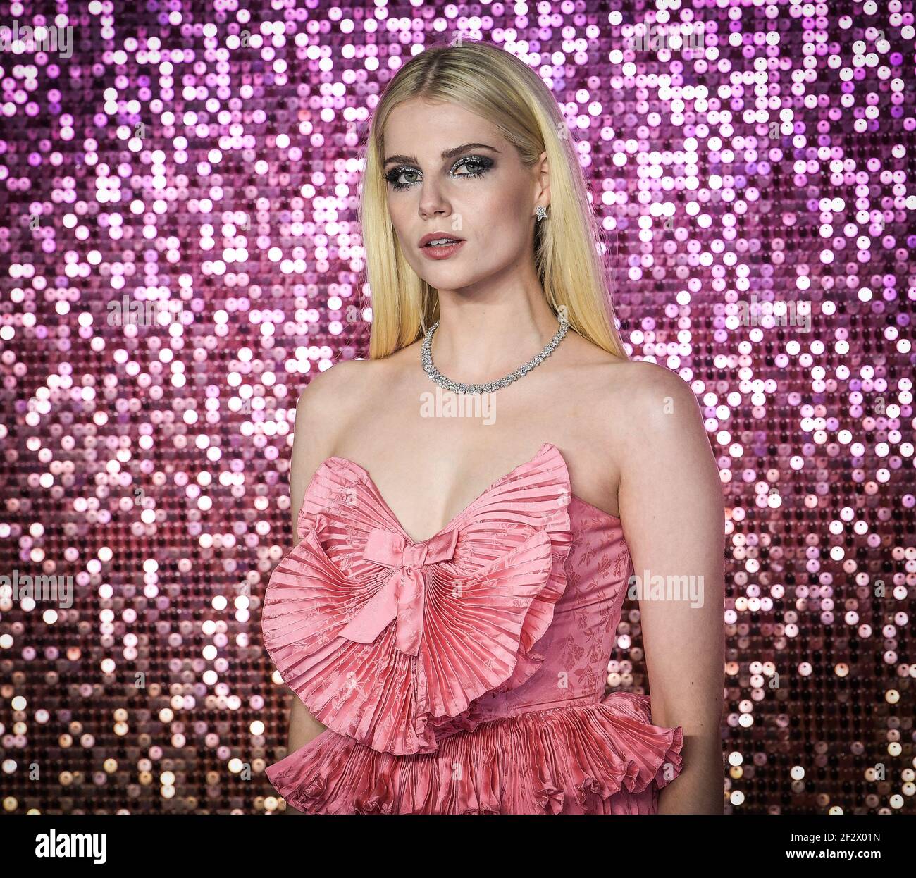 Lucy Boynton bei der Bohemian Rhapsody-Weltpremiere in der SSE Arena, London. Stockfoto