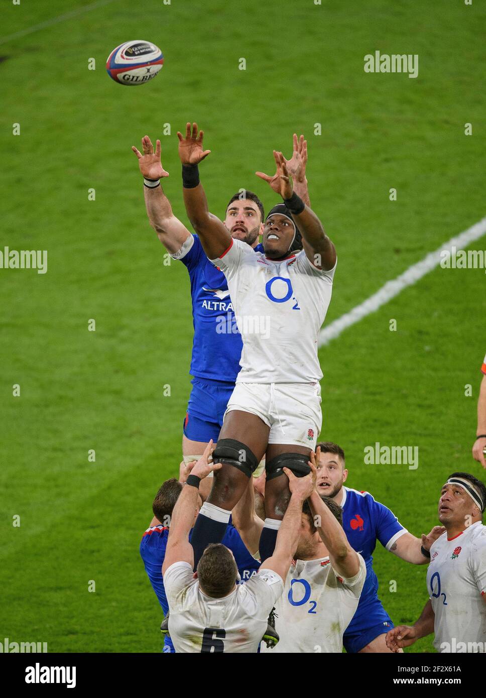 Twickenham Stadium, 13th Mär 2021 Englands Maro Itoje tritt in der Linie während des Guinness Six Nations-Spiels im Twickenham Stadium, London an Bildnachweis: © Mark Pain / Alamy Live News Stockfoto