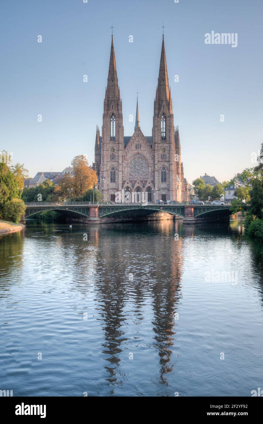 Ansicht der St. Paul's Kirche in Straßburg, Frankreich Stockfoto