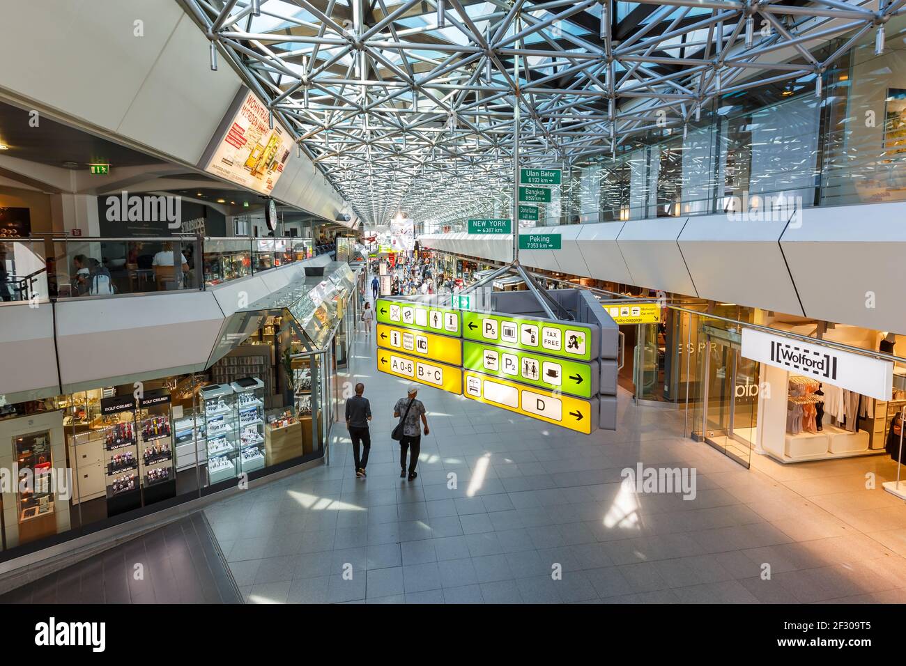 Berlin, 11. September 2018: Terminal A am Flughafen Berlin-Tegel (TXL) in Deutschland. Stockfoto Berlin, 11. September 2018: Terminal A am Flughafen Berlin-Tegel (TXL) in Deutschland. Stockfoto