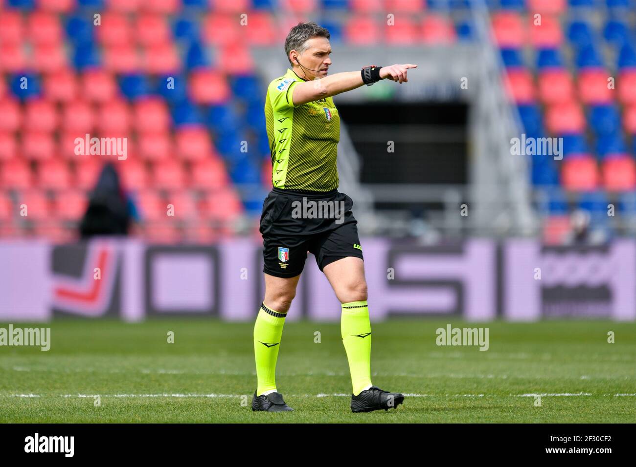 Irrati von Pistoia (Schiedsrichter Spiel) während Bologna FC vs US Sampdoria, italienische Fußballserie A Spiel in Bologna, Italien, März 14 2021 Stockfoto