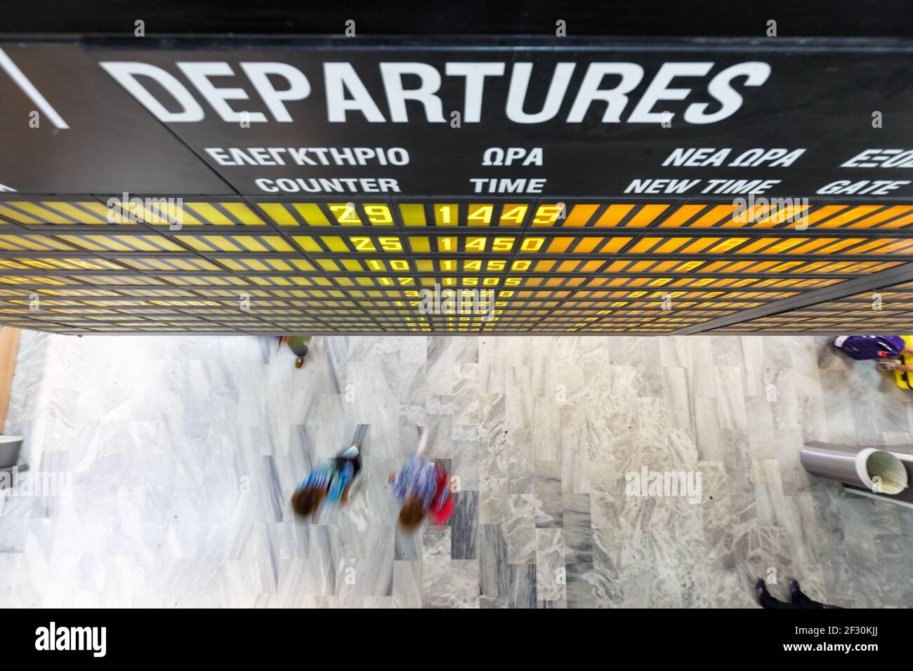 Heraklion, Griechenland - 17. September 2018: Abflug innerhalb des Terminals des Flughafens Heraklion (HER) in Griechenland. Stockfoto