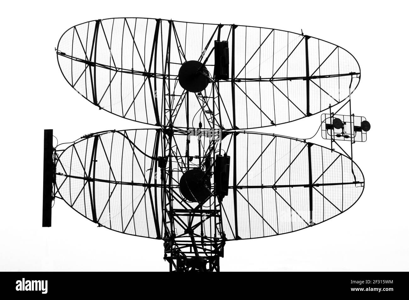 Moderne Radar ist konzipiert und automatische Verfolgung von Zielen und Raketen Stockfoto
