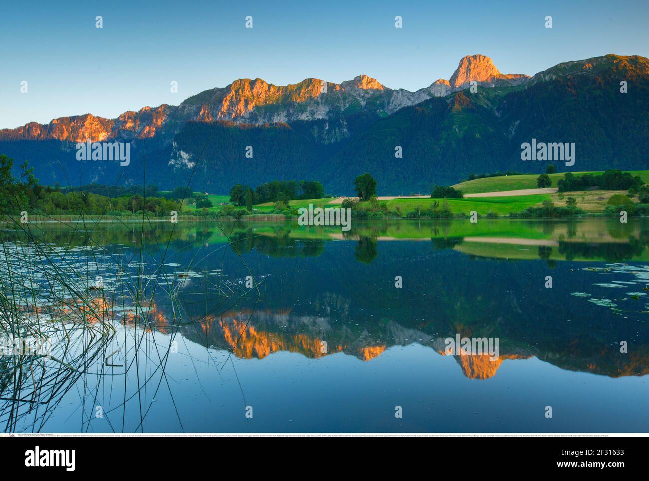 Geographie / Reisen, Schweiz, Stockhorn Bergkette am Uebeschisee, Bern, Additional-Rights-Clearance-Info-not-available Stockfoto