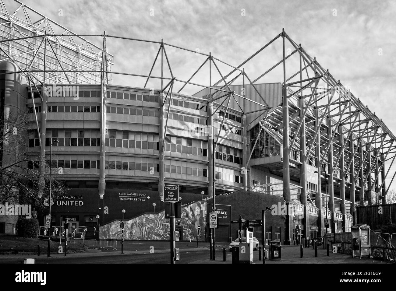 Das Fußballstadion im St James Park in Newcastle, Tyne und Wear. Heimstadion des Newcastle United Football Club.. Stockfoto