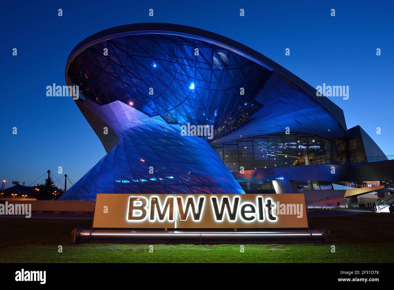 Geographie / Reisen, Deutschland, Bayern, München, BMW-Welt. München, Geografie / Reisen, Deutsch, Additional-Rights-Clearance-Info-Not-available Stockfoto