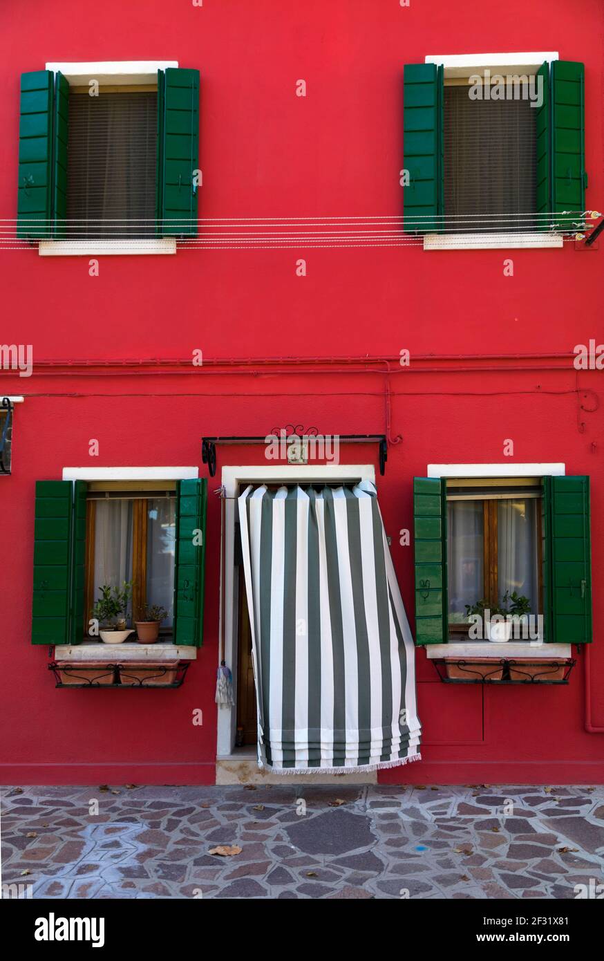 Bunte Häuser auf der venezianischen Insel Burano Stockfoto
