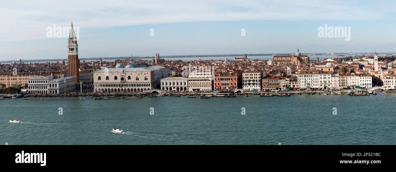 Italien, Venedig, Panorama der Stadt auf dem Canale di San Marco Stockfoto