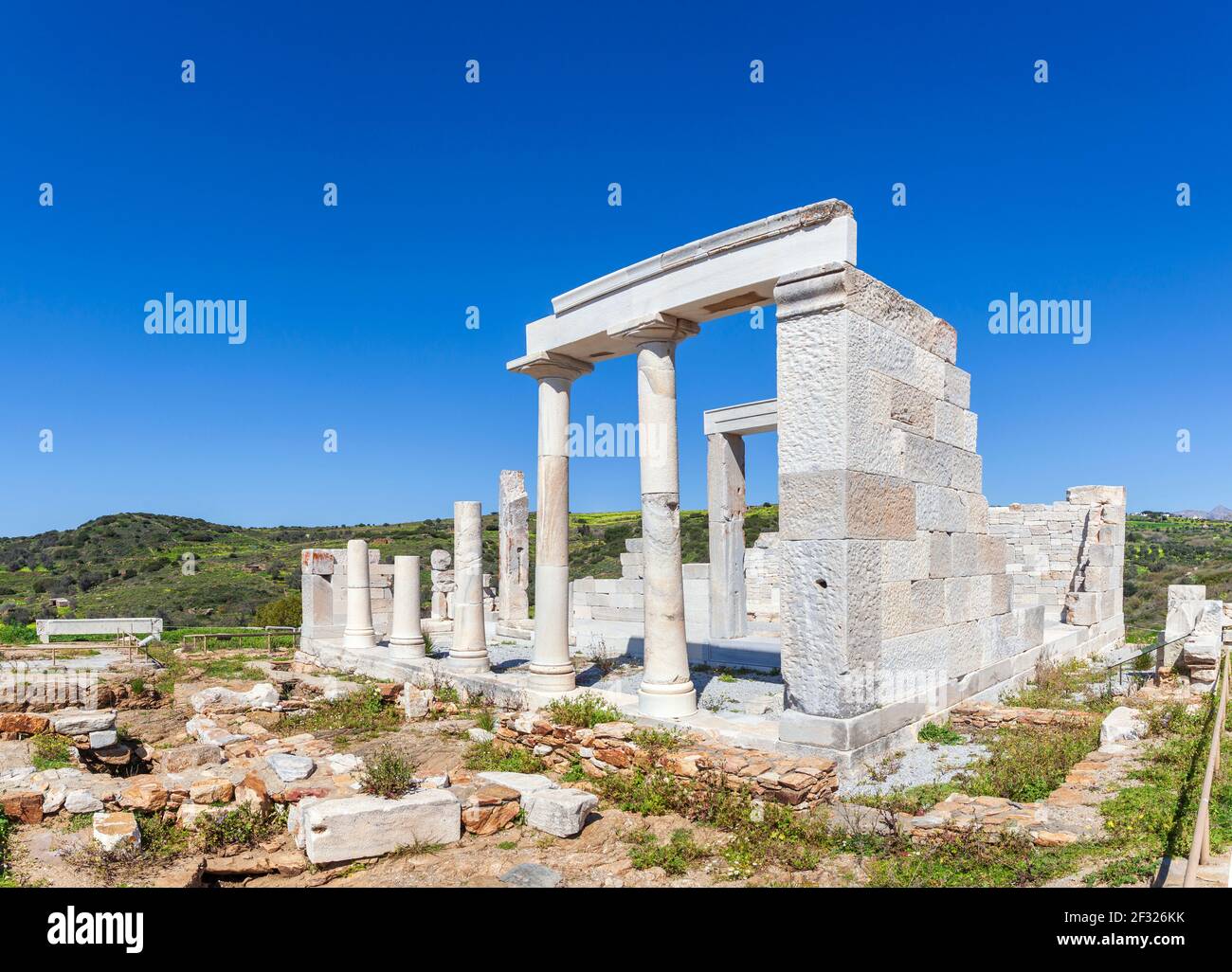 Alter Tempel von Demeter, von 6th Jahrhundert B.C., von weißem Marmor, in Naxos Insel, Kykladen Inseln, Griechenland, Europa. Stockfoto