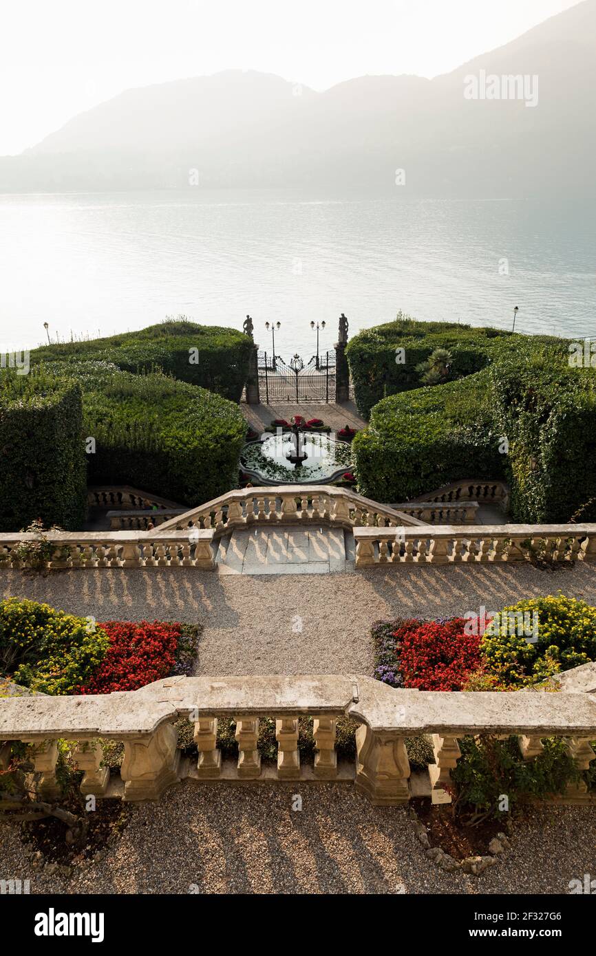 Italien, Tremezzo, Comer See, Villa Carlotta, Terrassengärten mit Blick auf den Comer See Stockfoto