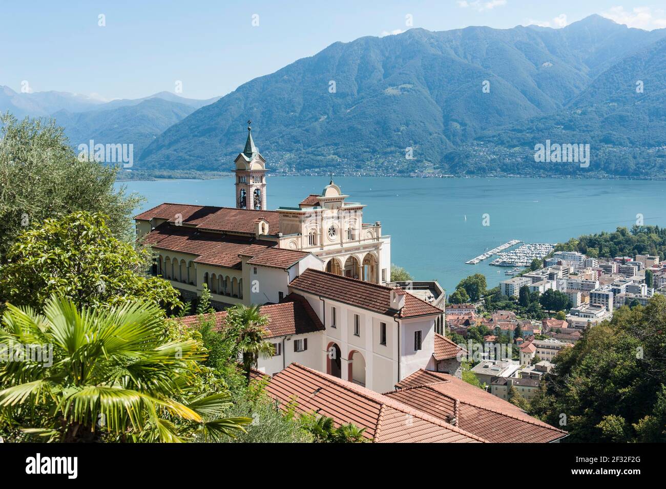 Architektur Neorenaissance, Wallfahrtskirche, Santuario Madonna del Sasso mit Lago Maggiore, Orselina, Locarno, Kanton Tessin, Schweiz Stockfoto