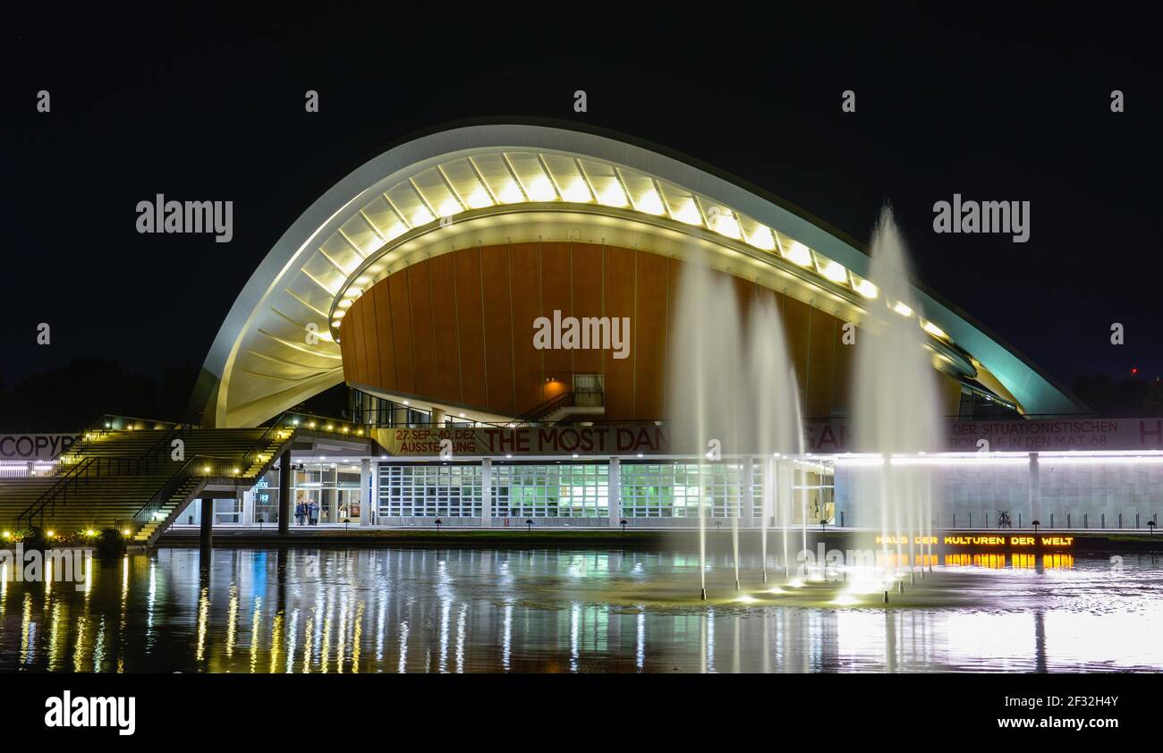 Haus der Kulturen der Welt, John-Foster-Dulles-Allee, Tiergarten, Mitte, Berlin, Deutschland Stockfoto Haus der Kulturen der Welt, John-Foster-Dulles-Allee, Tiergarten, Mitte, Berlin, Deutschland Stockfoto