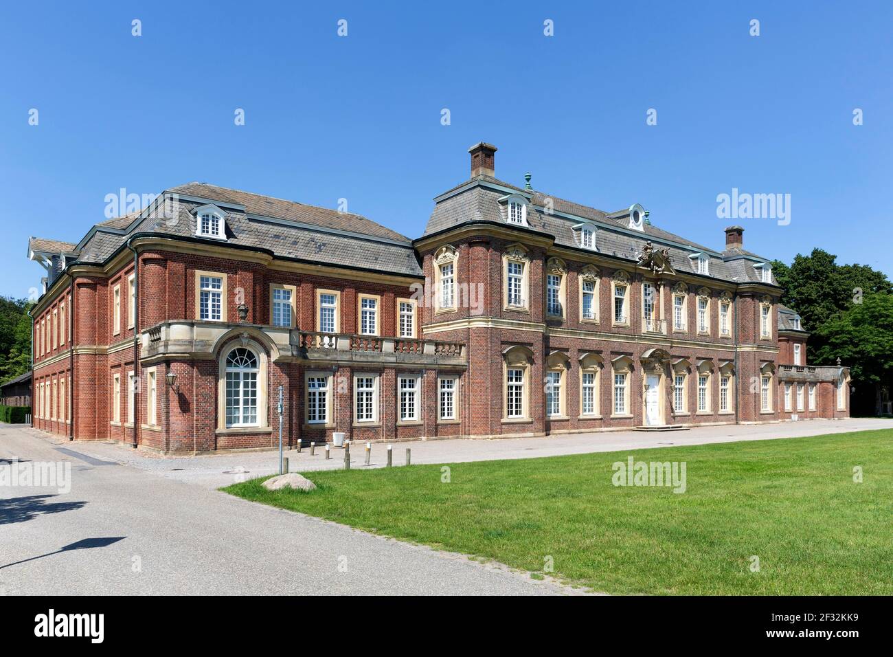 Oranienburg im Westgarten von Schloss Nordkirchen, ursprünglich Orangerie, später Parkburg, heute Verwaltung des Landes Nordrhein-Westfalen Stockfoto