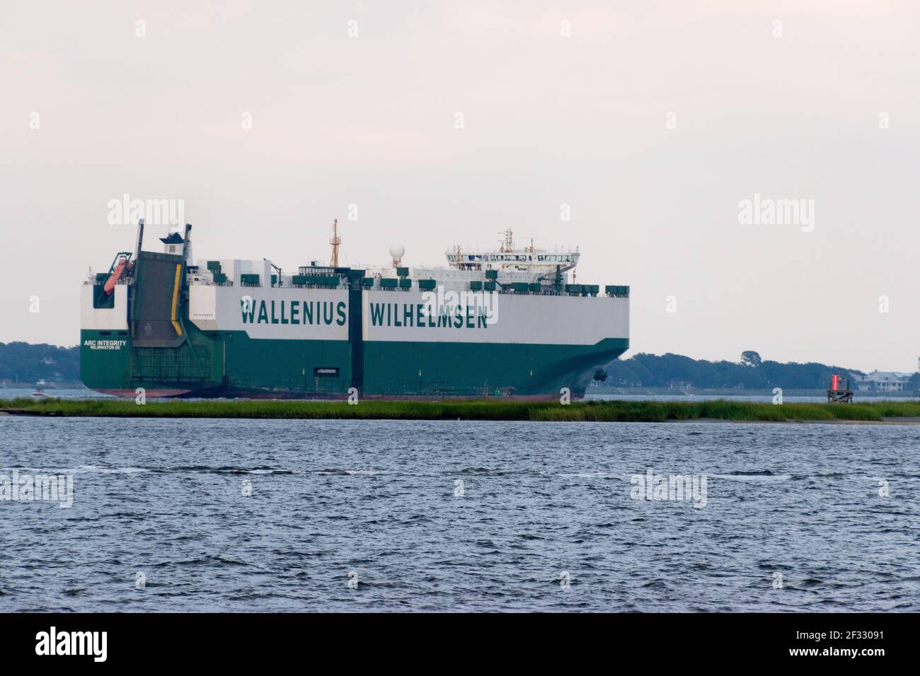 Der Arc Integrity, ein Fahrzeugträger, der 2008 gebaut wurde und unter der United State Flag segelt Stockfoto