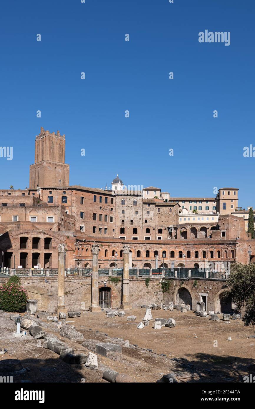 Trajan Forum und Marktruinen in der antiken Stadt Rom In Italien Stockfoto