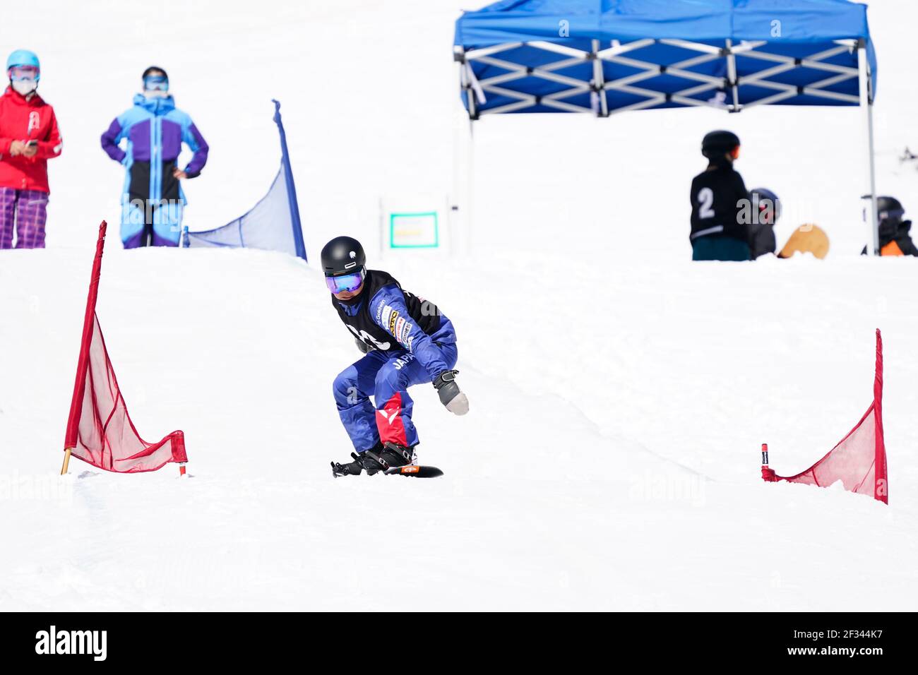 Otari, Nagano, Japan. März 2021, 14th. Takahito Ichikawa (JPN), 14. März 2021 - para Snowboard : Snowboard Cross im Skigebiet Hakuba Norikura Onsen während 2021 Alle Japan para Snowboard Championships und Supporters Cup in Otari, Nagano, Japan. Kredit: SportsPressJP/AFLO/Alamy Live Nachrichten Stockfoto