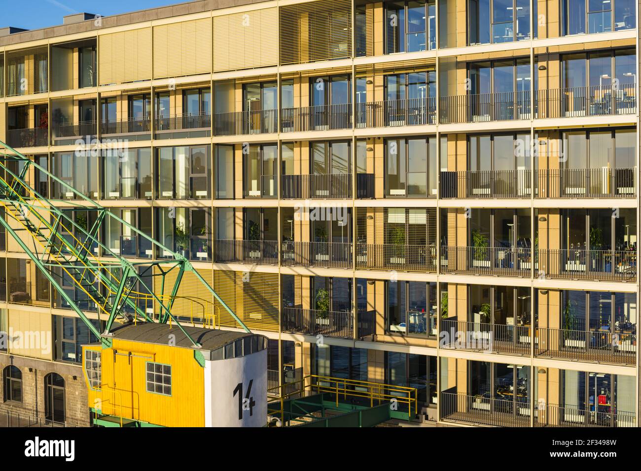 Geographie / Reisen, Deutschland, Nordrhein-Westfalen, Büro- und Wohnhaus, Rheinauhafen (Rheinauer Hafen), Panorama-Freiheit Stockfoto