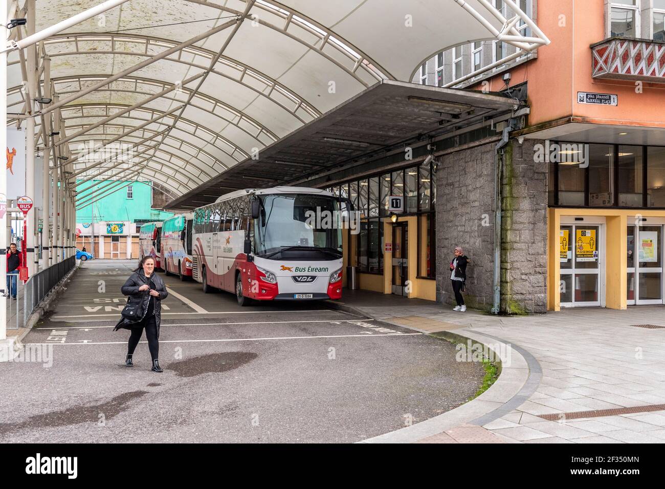 Parnell Place Bus Éireann Busbahnhof in Cork City, Irland. Stockfoto