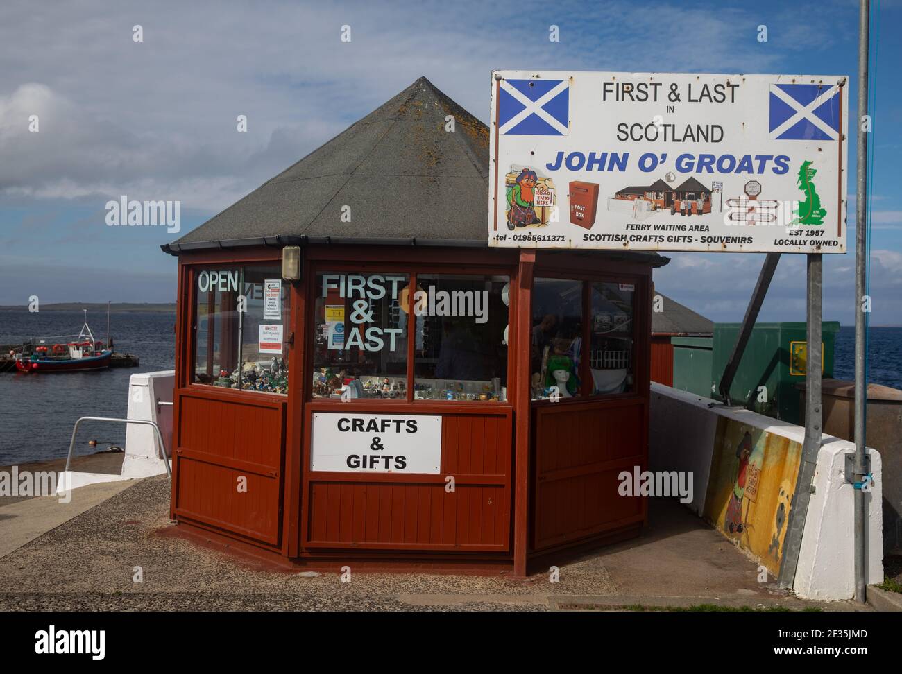 Der erste und letzte Laden in John O'Groats Wegweiser, Schottland Stockfoto