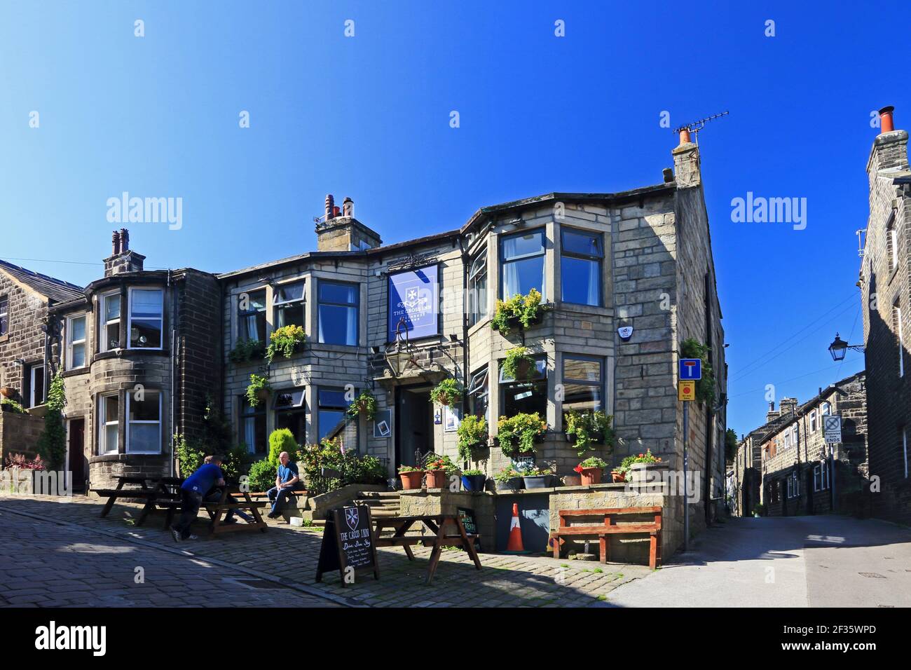 Das Cross Inn, ein historisches denkmalgeschütztes Gebäude, Heptonstall, 2 Stockfoto